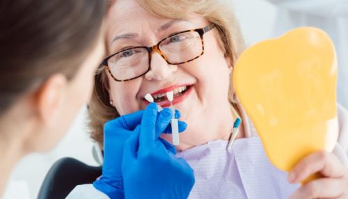 implantes dentales personas mayores Valencia